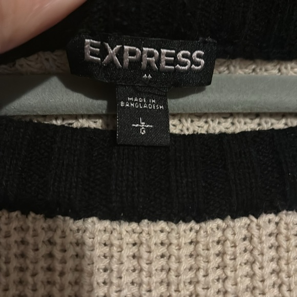 Express Black Tan White Tunic Oversized Sweater - Size Large - Picture 2 of 6